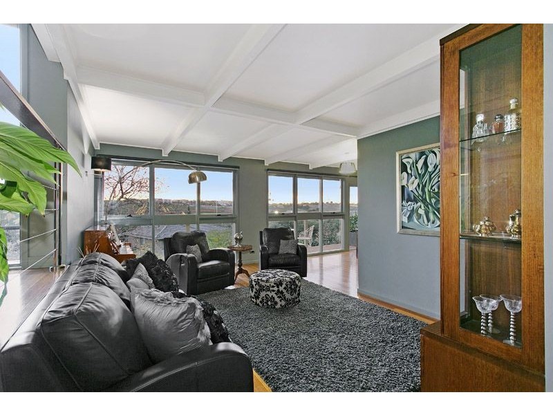 32 Centre Way, Glenroy VIC 3046