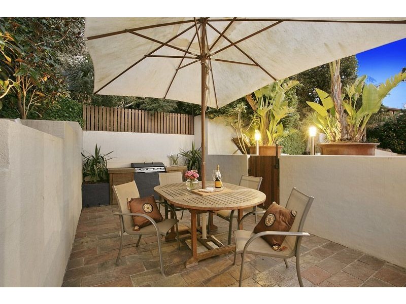 32 Centre Way, Glenroy VIC 3046