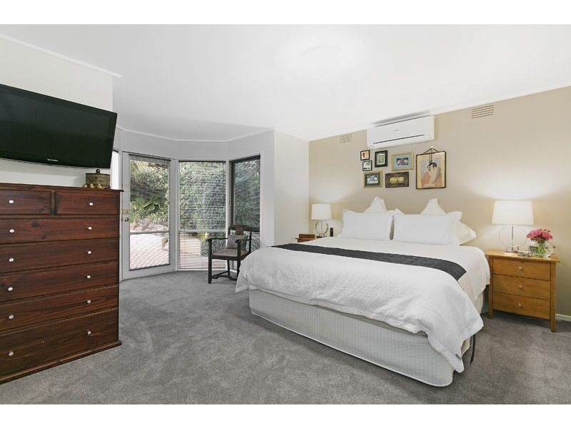 32 Centre Way, Glenroy VIC 3046