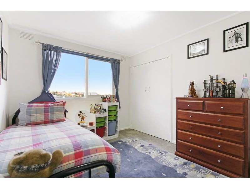 32 Centre Way, Glenroy VIC 3046