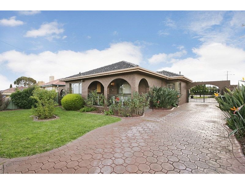 211 West Street, Glenroy VIC 3046