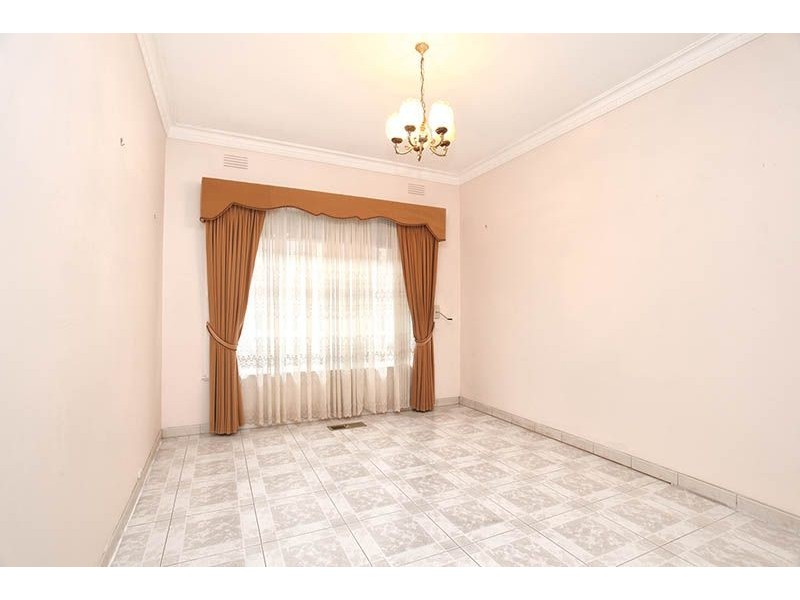 144 West Street, Hadfield VIC 3046