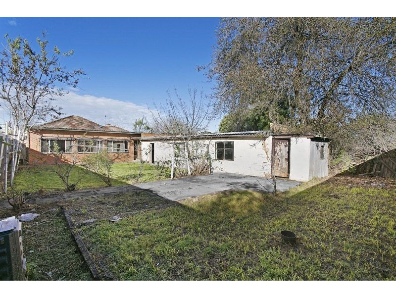 9 Isla Avenue, Glenroy VIC 3046