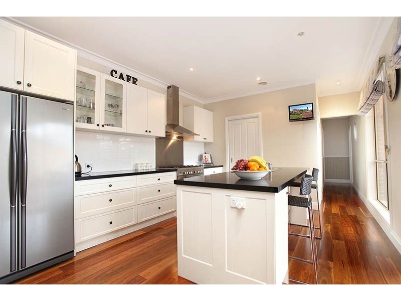 92 Glenroy Road, Glenroy VIC 3046