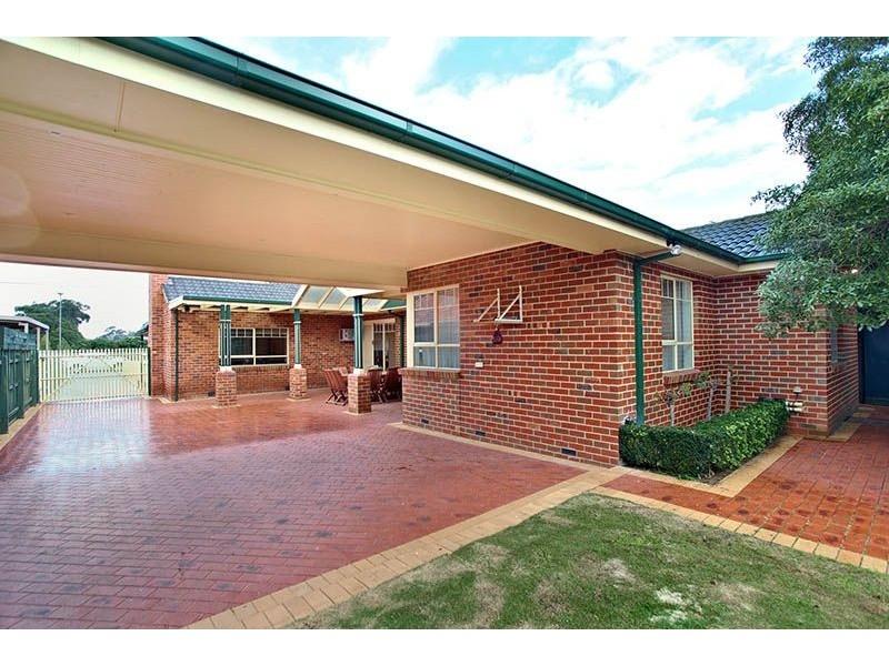 92 Glenroy Road, Glenroy VIC 3046