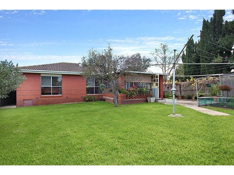 34 Freeland Grove, Jacana VIC 3047