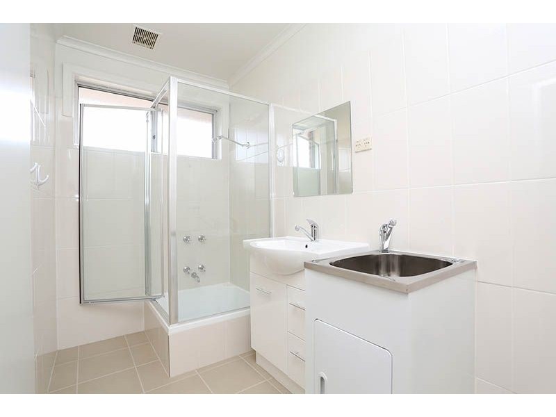 1/139 East Street, Hadfield VIC 3046