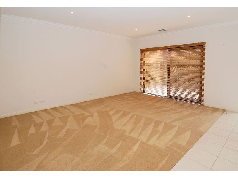 1/172 Melbourne Avenue, Glenroy VIC 3046