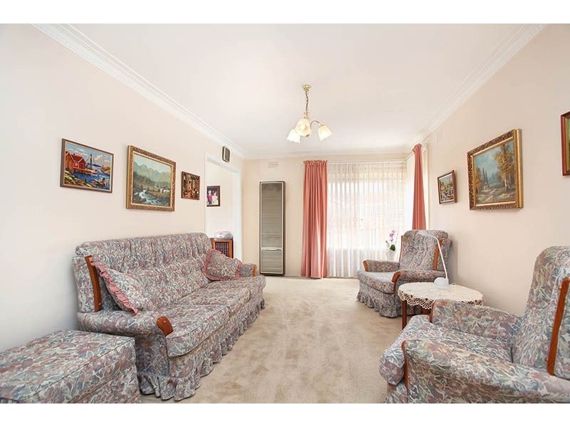 23 Ridgeway Avenue, Glenroy VIC 3046