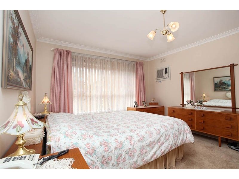 23 Ridgeway Avenue, Glenroy VIC 3046