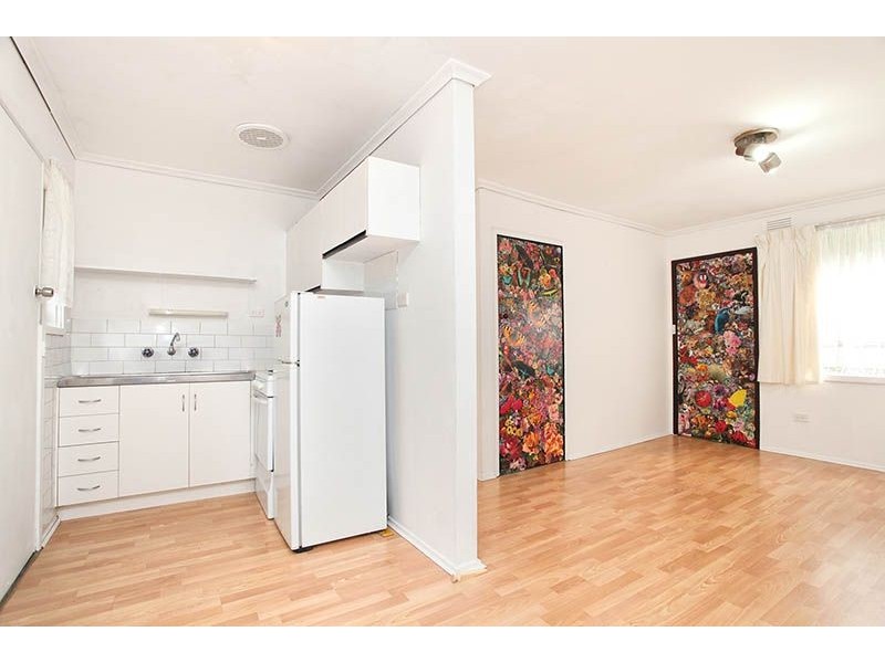 21/9-11 Chris Court, Oak Park VIC 3046