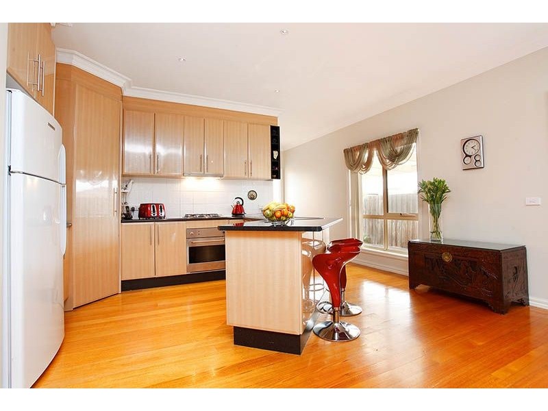 2/37 Cromwell Street, Glenroy VIC 3046