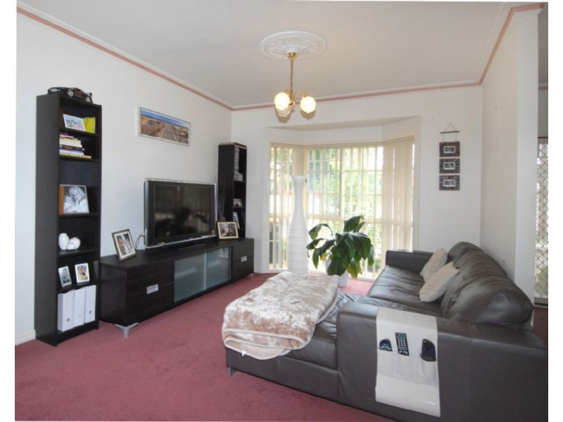 2 Muntz Avenue, Glenroy VIC 3046
