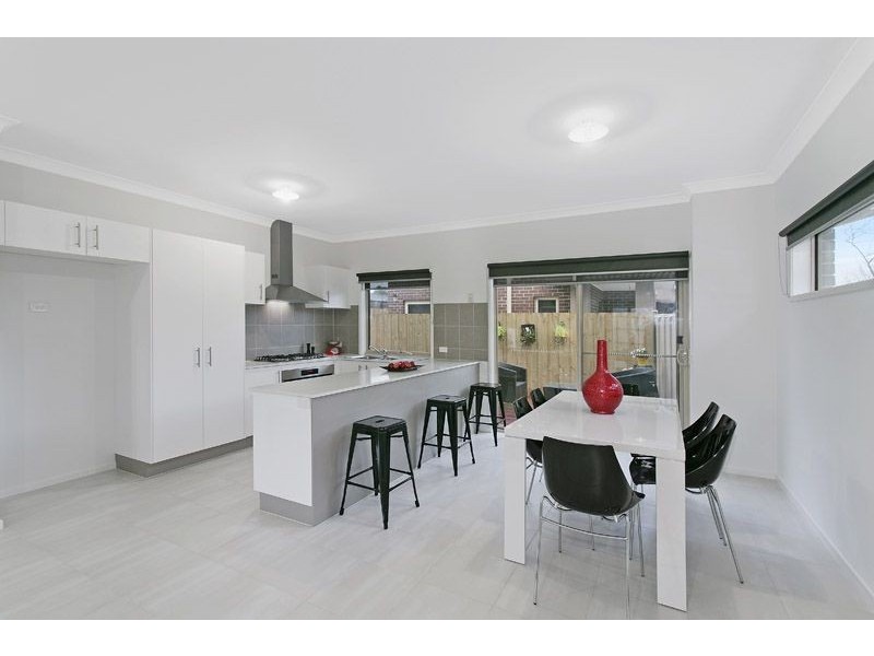 1/2 Maude Avenue, Glenroy VIC 3046