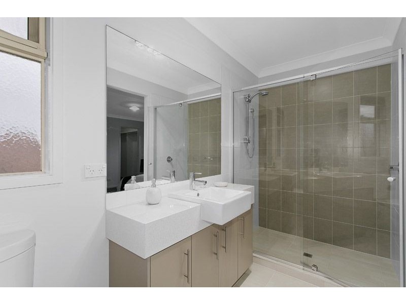 1/2 Maude Avenue, Glenroy VIC 3046