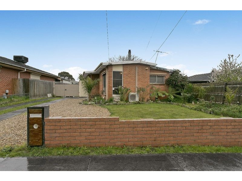 6 Bushfield Crescent, Coolaroo VIC 3048