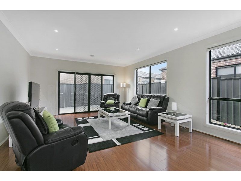 9 Highclere Street, Craigieburn VIC 3064