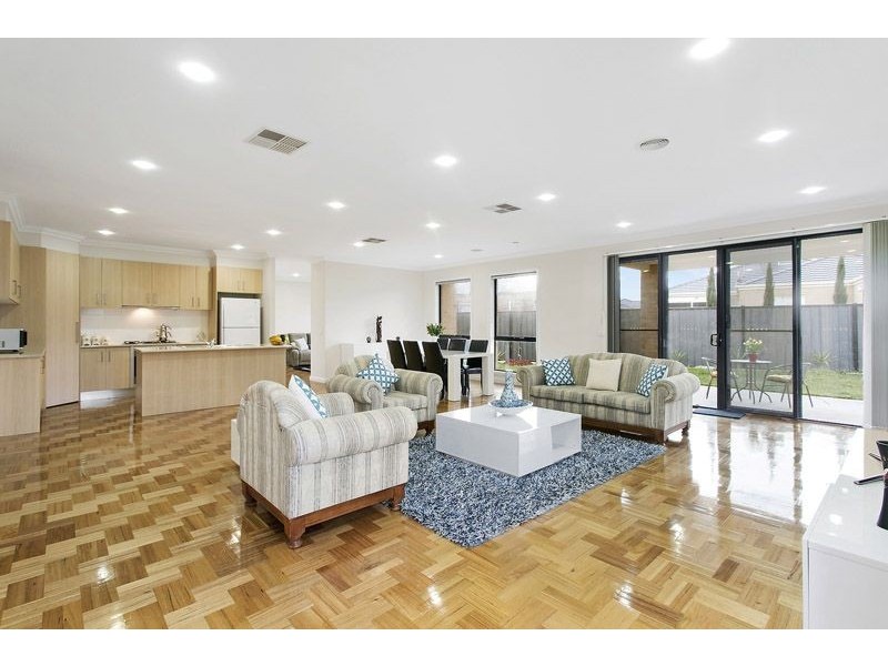 3 Brickwood Circuit, Craigieburn VIC 3064