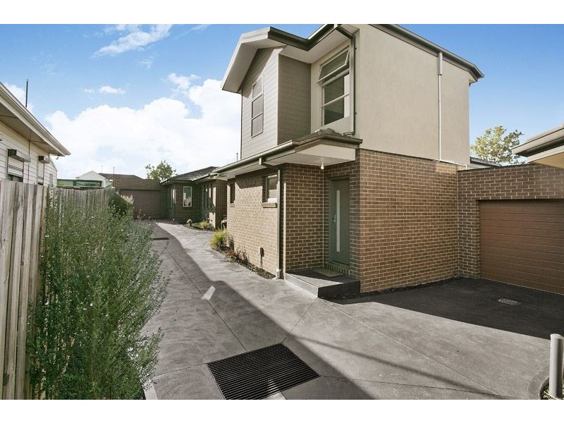 2/30 George Street, Glenroy VIC 3046