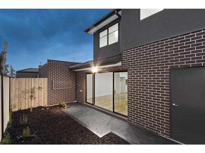 2/54 Hubert Avenue, Glenroy VIC 3046