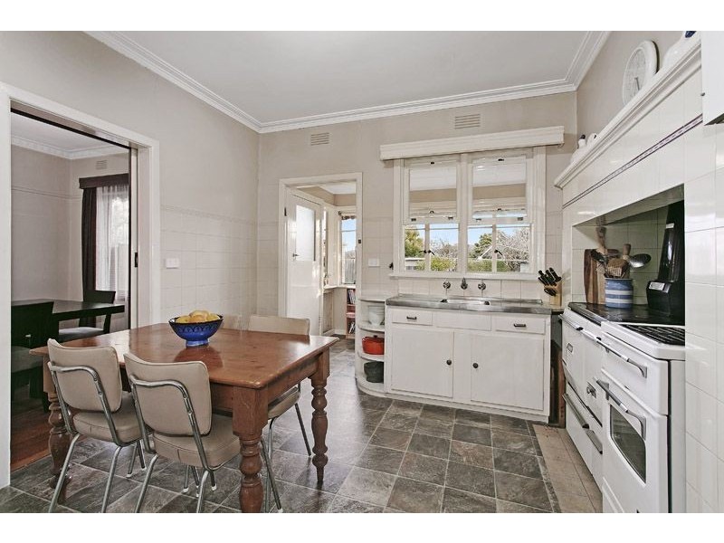 49 Wheatsheaf Road, Glenroy VIC 3046