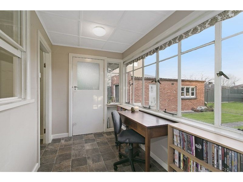 49 Wheatsheaf Road, Glenroy VIC 3046