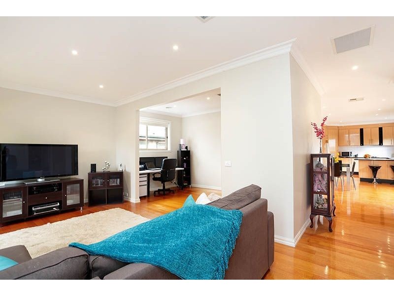 1/37 Cromwell Street, Glenroy VIC 3046