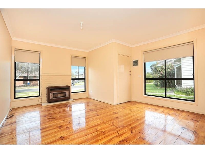 4 View Street, Glenroy VIC 3046