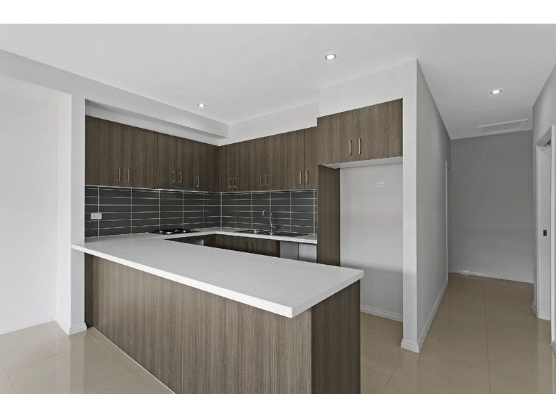 2/28 View Street, Glenroy VIC 3046