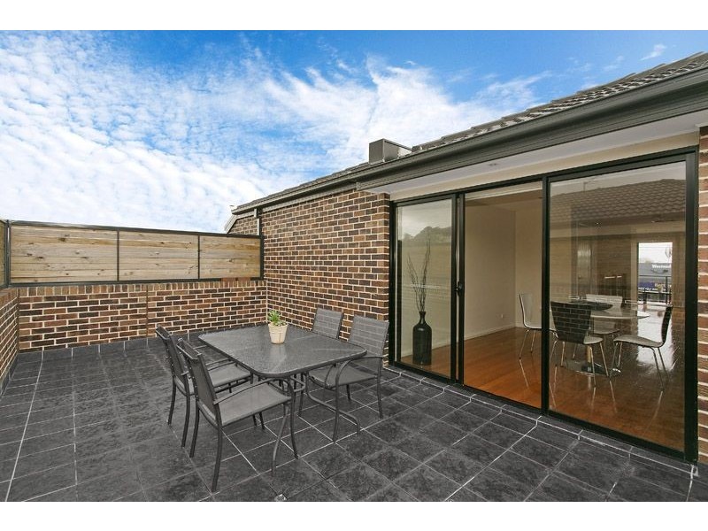 2/93 West Street, Hadfield VIC 3046