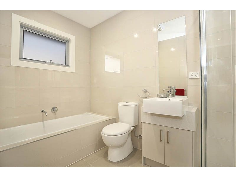 3/30 Isla Avenue, Glenroy VIC 3046