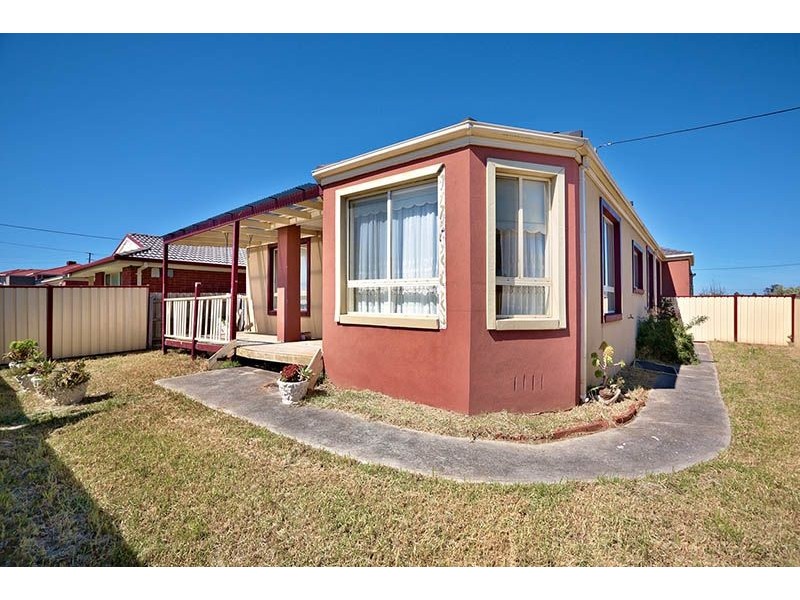 15 Terang Street, Dallas VIC 3047