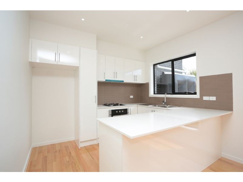 2/71 Isla Avenue, Glenroy VIC 3046