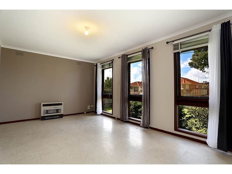 1/3 Richmond Street, Hadfield VIC 3046