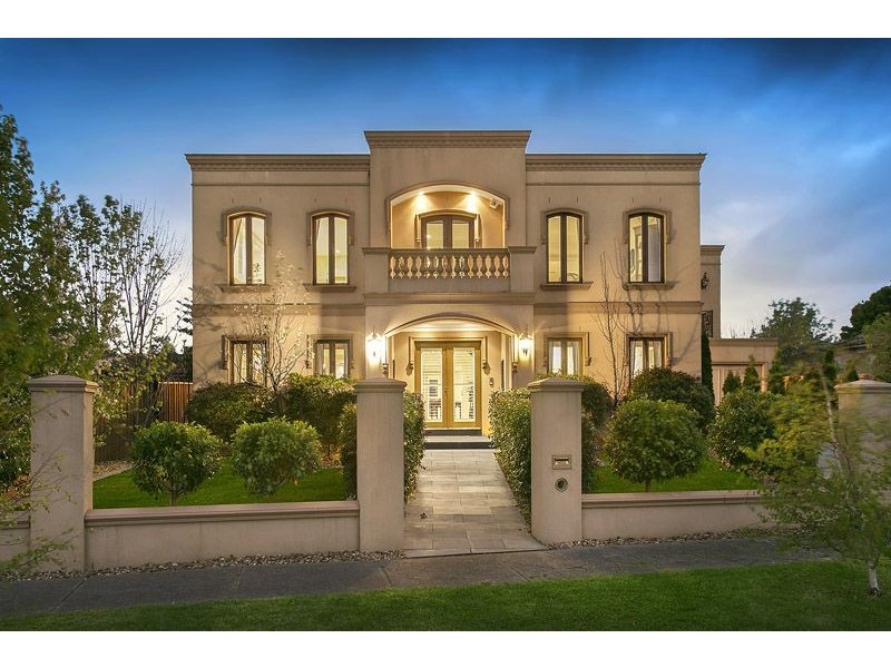 4 Magnolia Street, Oak Park VIC 3046