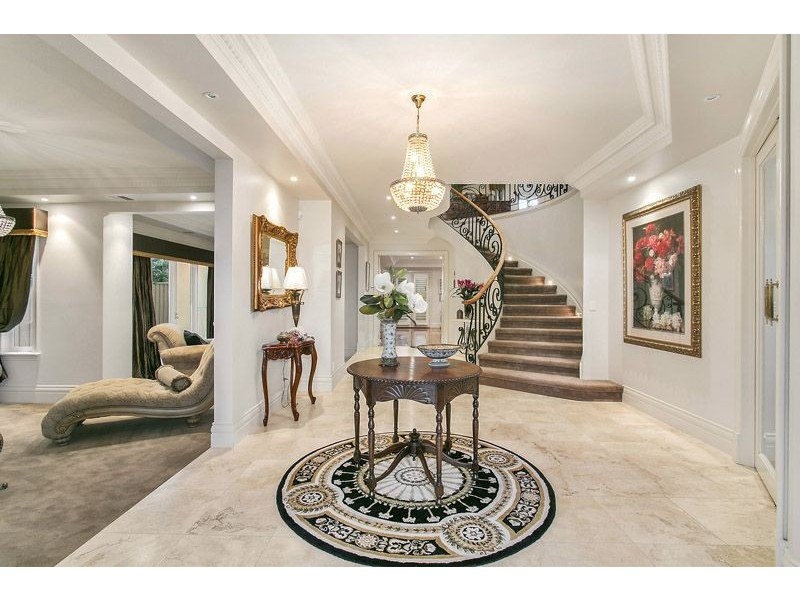 4 Magnolia Street, Oak Park VIC 3046