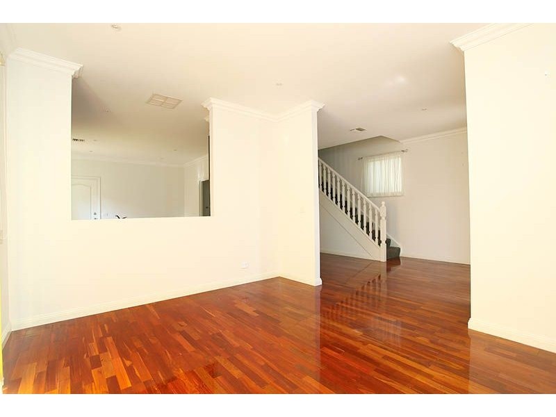 1/143 Melbourne Avenue, Glenroy VIC 3046