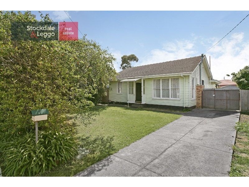 14 Heather Court, Glenroy VIC 3046
