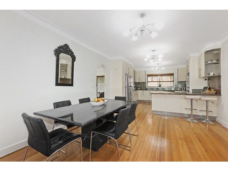 16 Glenfern Place, Glenroy VIC 3046