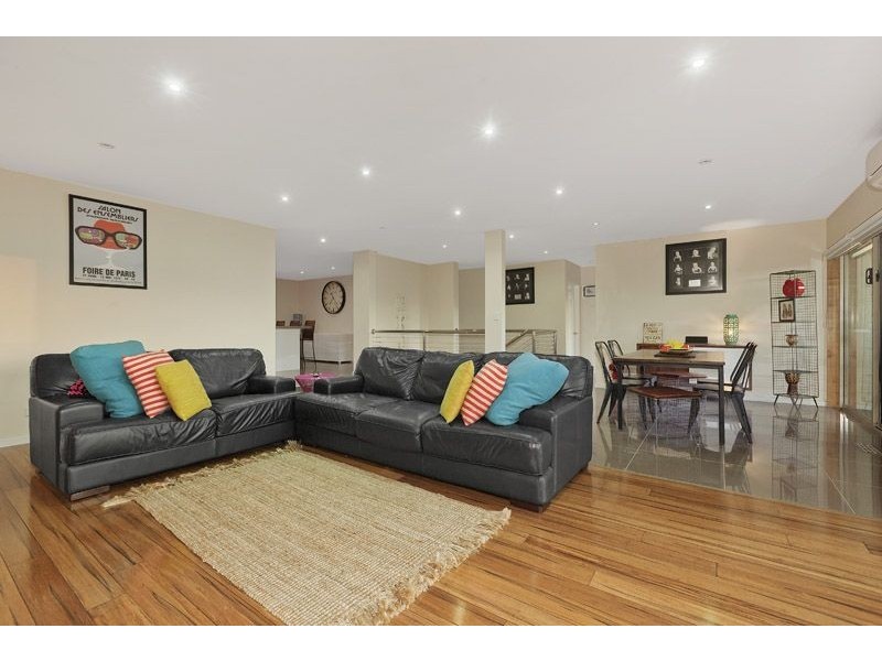 30 Centre Way, Glenroy VIC 3046