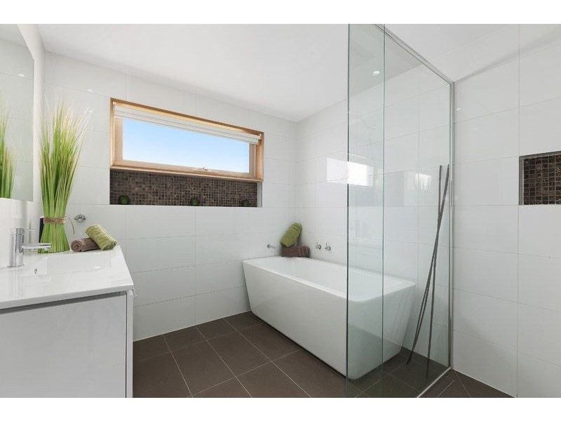 30 Centre Way, Glenroy VIC 3046