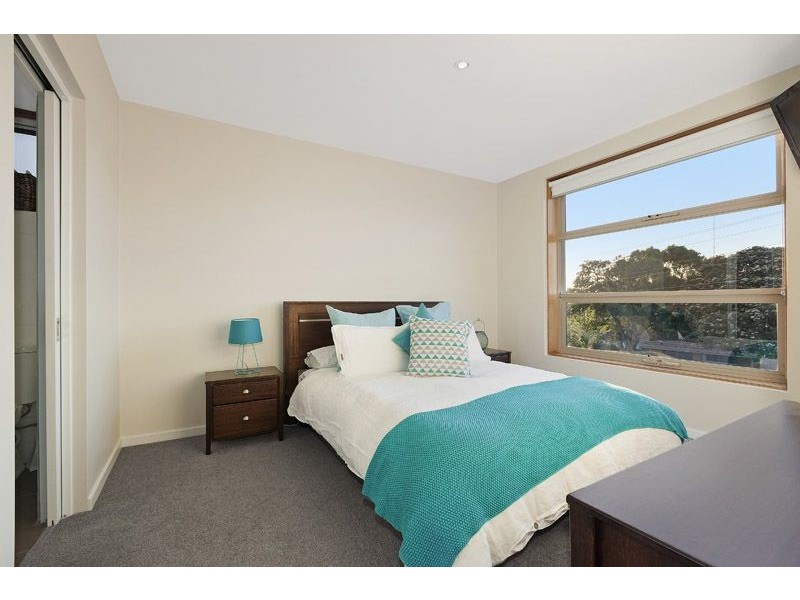 30 Centre Way, Glenroy VIC 3046