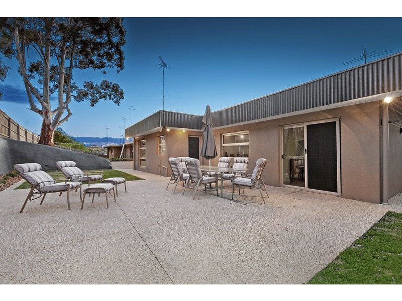 30 Centre Way, Glenroy VIC 3046