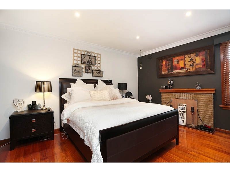 2 Reserve Court, Glenroy VIC 3046