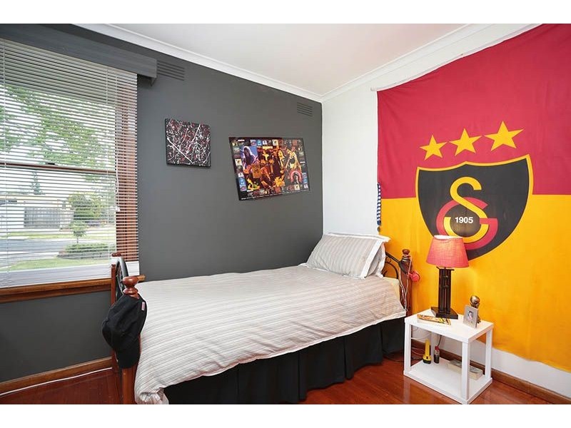 2 Reserve Court, Glenroy VIC 3046