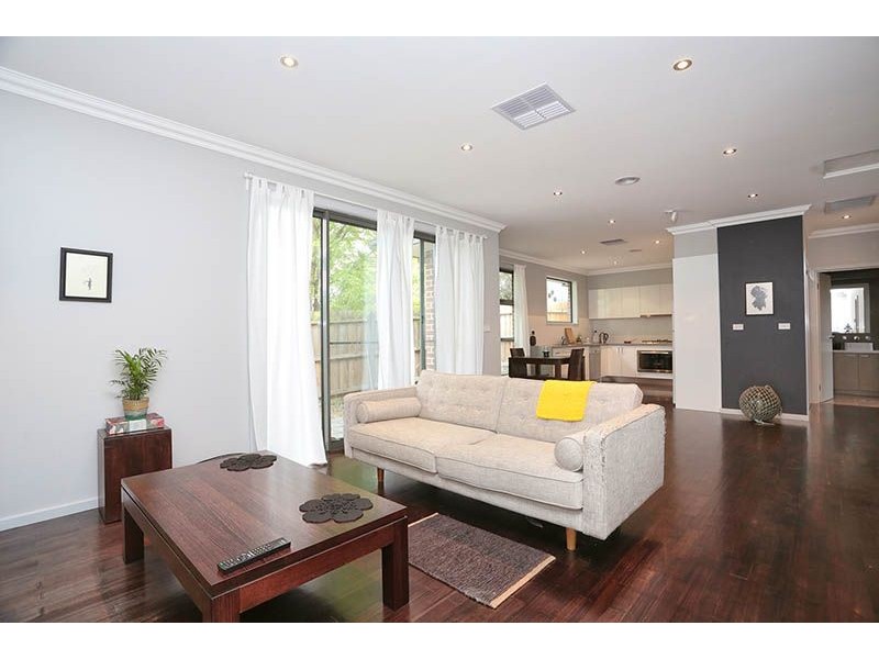 4/13 Sylvester Street, Oak Park VIC 3046