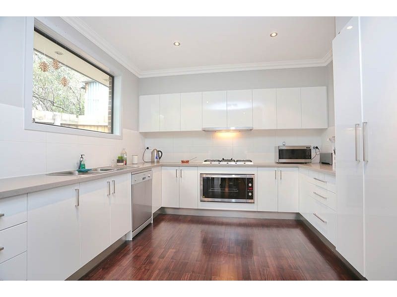 4/13 Sylvester Street, Oak Park VIC 3046