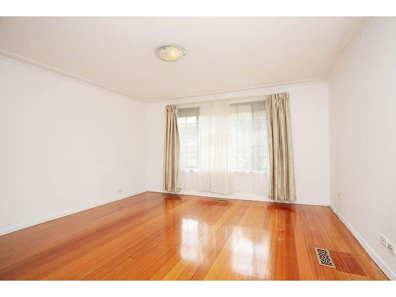 21 Centre Way, Glenroy VIC 3046