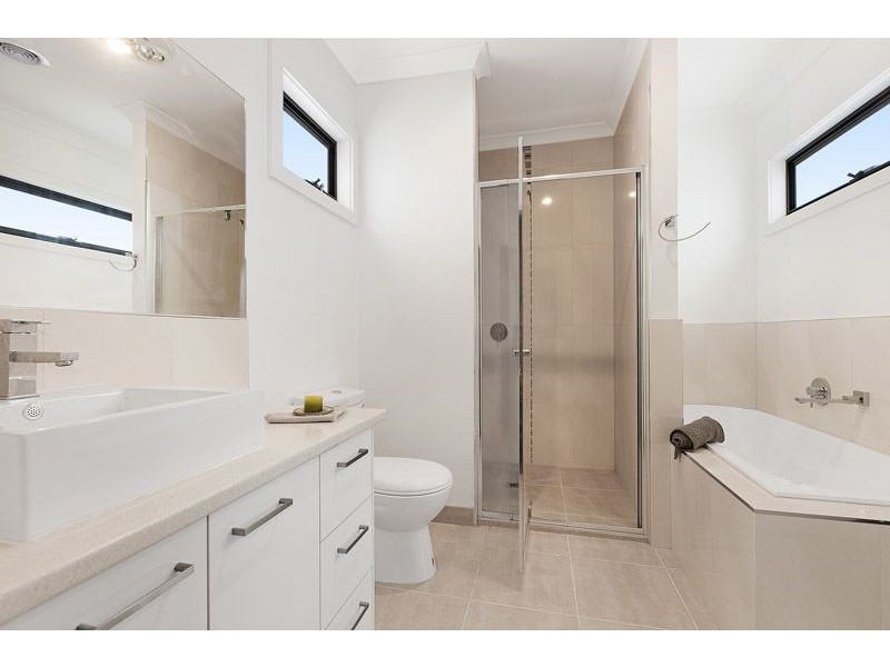 1/54 Ledger Avenue, Fawkner VIC 3060