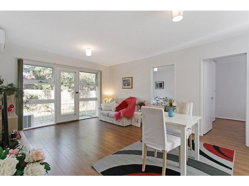 2/16 Murrell Street, Glenroy VIC 3046